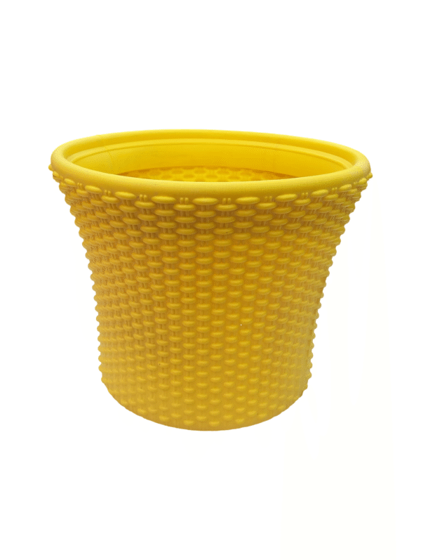 thatched plastic pot (multicolor)