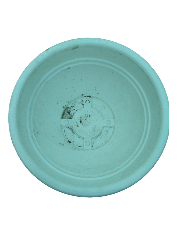 Broad plastic pot- White